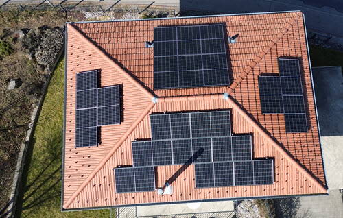 Referenz Solaranlage in Wünnewil-Flamatt